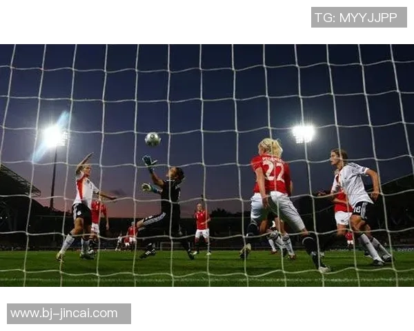 足球明星罗恩的精彩瞬间与职业生涯回顾图片展示