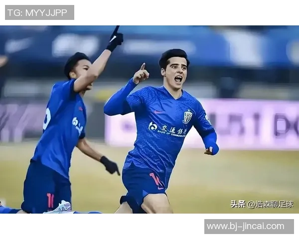 上海足球队近期状态分析与表现评估大满贯点评