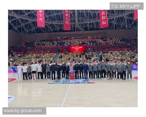 西安篮球队实力深度剖析与其他球队的对比研究 西安篮球队实力深度剖析与其他球队的对比研究