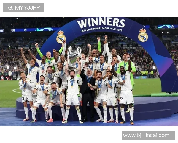 44号球衣足球明星的传奇故事与辉煌成就解析 44号球衣足球明星的传奇故事与辉煌成就解析