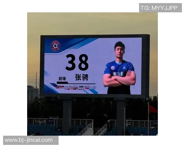 足球明星近期中国行活动精彩纷呈引发球迷热烈追捧与关注 足球明星近期中国行活动精彩纷呈引发球迷热烈追捧与关注